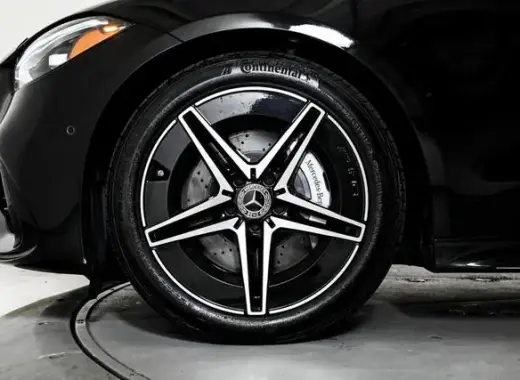 Mercedes-Benz C300 4MATIC 2024